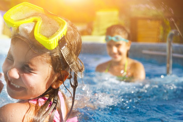 The Best Ways to Teach Your Kids How to Swim